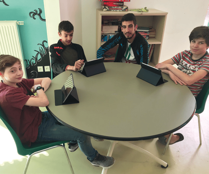 jeunes ont été impactés : COVID 19 - Dotation de 750 tablettes numériques