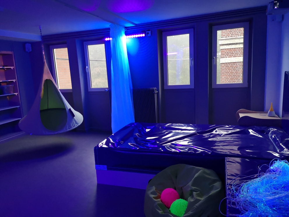 troubles du comportement chez : La salle SNOEZELEN pour enfants autistes